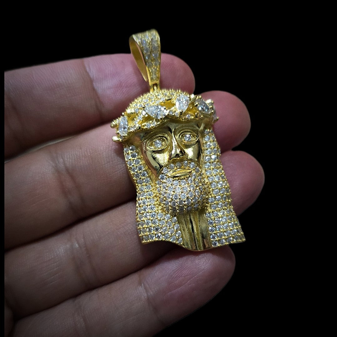 Pendant cristo moissanite