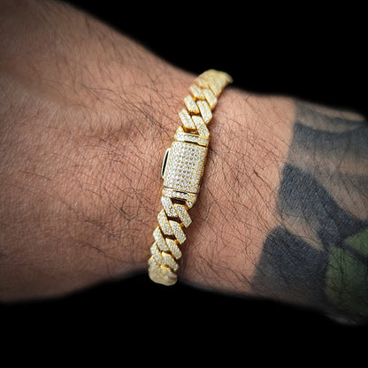 Cuban bracelet 8mm moissanite .925